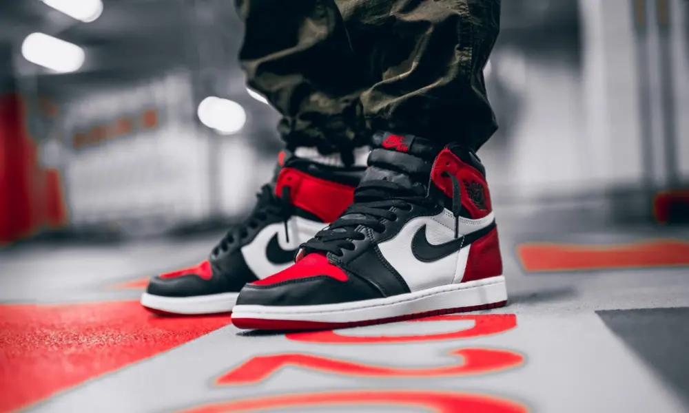Alternative view of Giày Nike Air Jordan 1 Retro High OG 'Bred Toe' 575441-610
