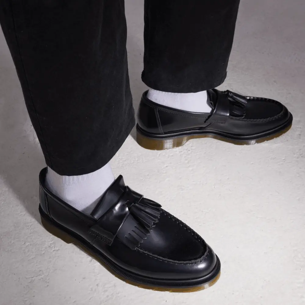 Alternative view of Giày Dr Martens Adrian Tassle 'Black' 14573001
