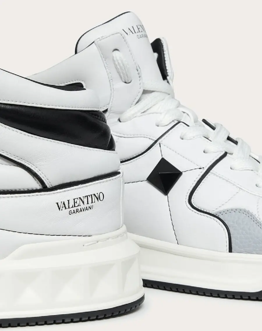 Alternative view of Giày Valentino One Stud Mid-Top Nappa Sneaker WY2S0E63NWN0BO