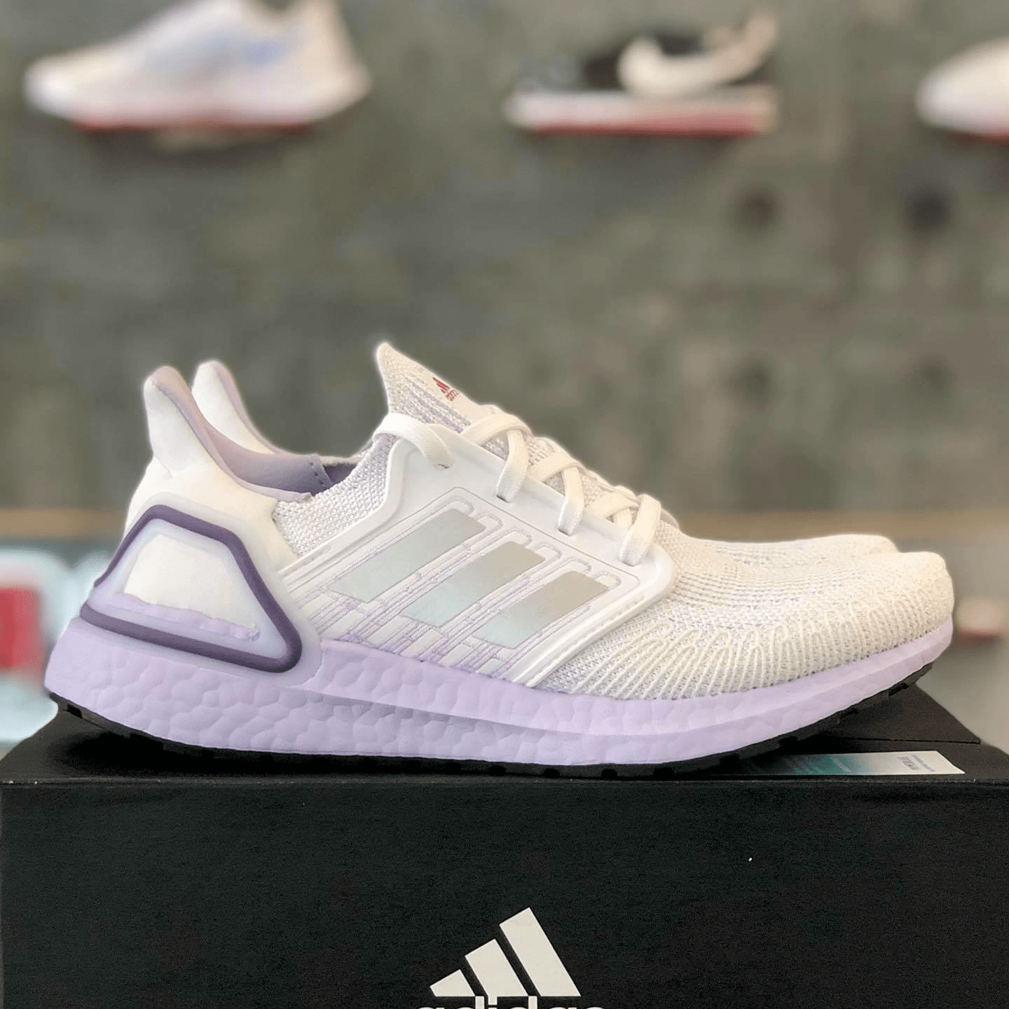 Giày Adidas Wmns UltraBoost 20 'White Purple Tint' FX8277 - Ảnh 2