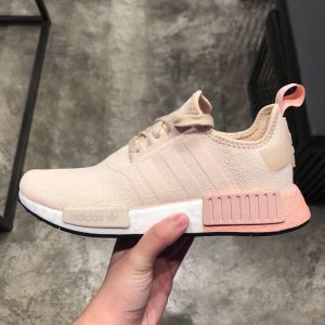 Alternative view of Giày Adidas NMD R1 'Linen Vapour Pink'  EE5179