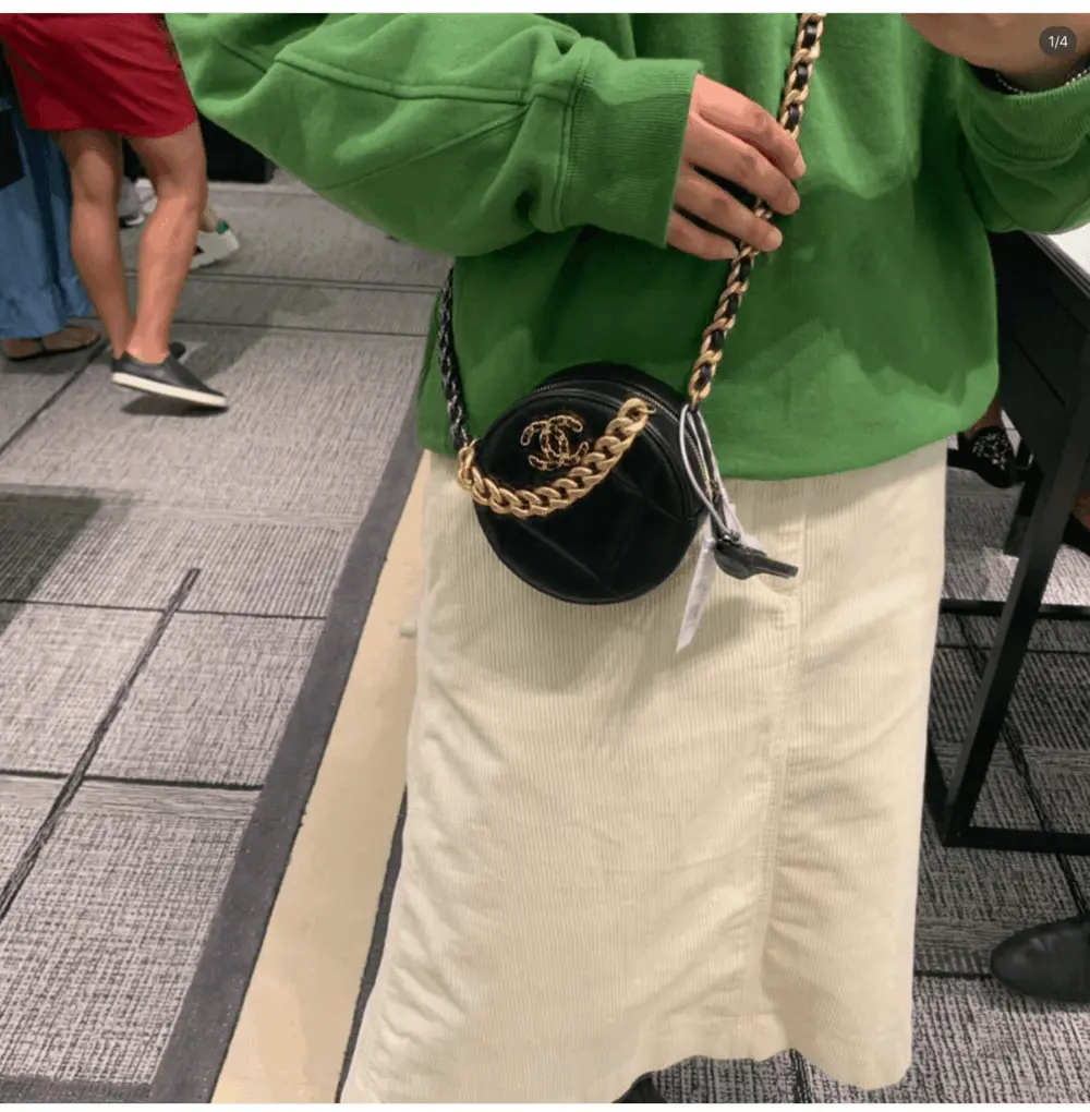 Alternative view of Túi Chanel Clutch On Chain 'Gold Silver Tone Black' AP0945-B01901-94305