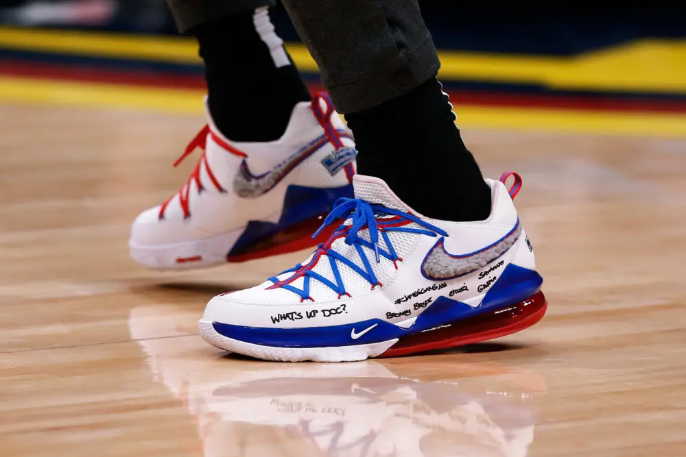 Alternative view of Giày Nike Lebron 17 Low EP 'Tune Squad' CD5006-100