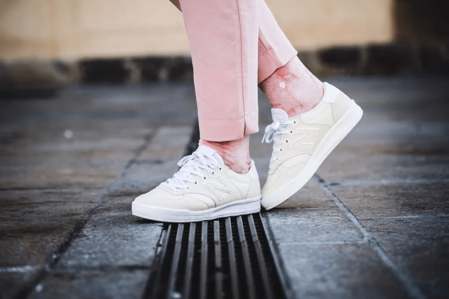 Giày New Balance 300 'Sea Salt' WRT300TK - Ảnh 4