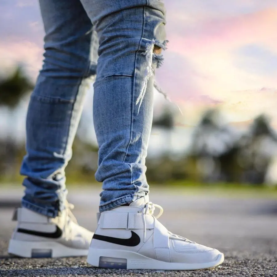 Alternative view of Giày Nike Air Fear of God Raid Light Bone AT8087-001