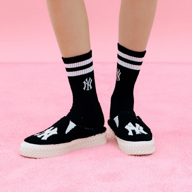 Giày MLB Playball Fleece Mule New York Yankees 3AMUUD216-50BKS - Ảnh 4