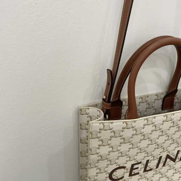 Alternative view of Túi Celine Cabas Vertical Calfskin 'White' 191542BZK-01BC