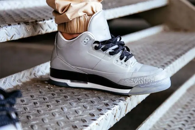Alternative view of Giày Nike Air Jordan 3 5Lab3 'Reflective Silver' 631603-003