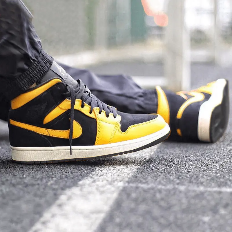 Giày Nike Air Jordan 1 Retro Mid 'Reverse New Love' 554724-071 - Ảnh 6