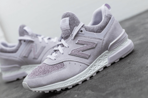 Alternative view of Giày New Balance 574 'Silver Suede' WS574THI