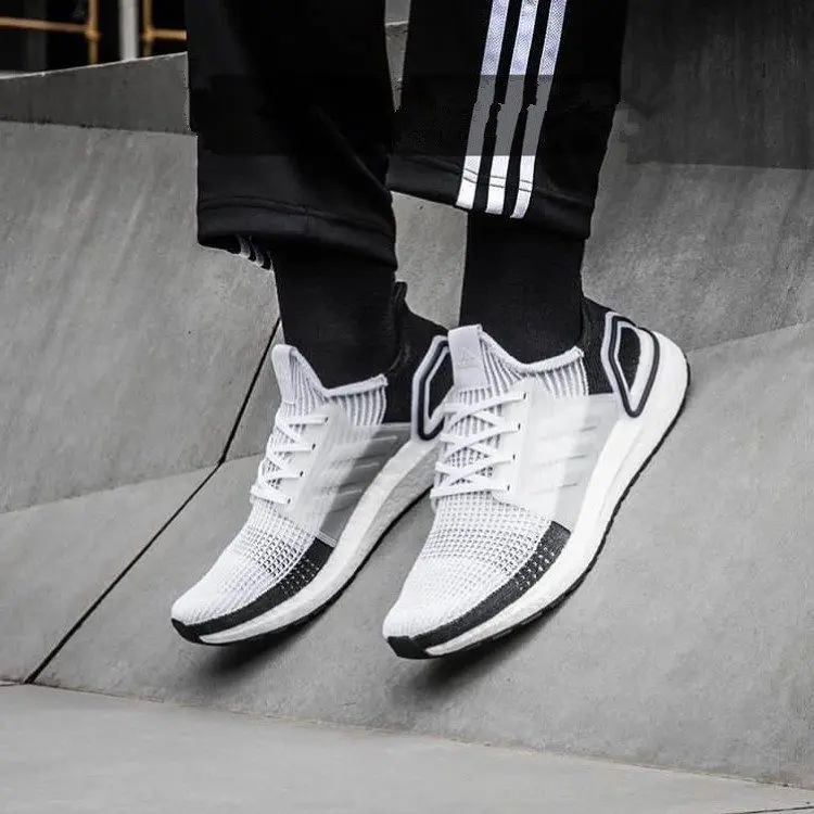 Alternative view of Giày Adidas Ultra Boost 2019 'Panda' B37707