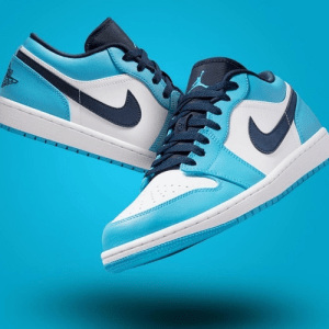 Alternative view of Giày Nike Air Jordan 1 Low 'UNC' 553558-144