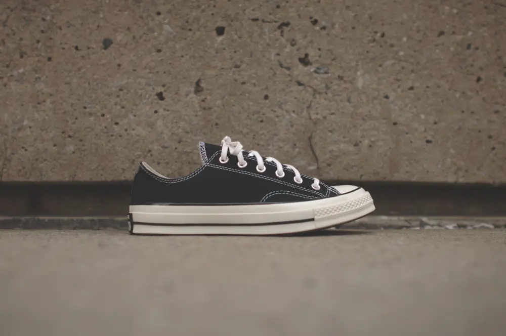 Alternative view of Giày Converse Chuck Taylor 1970s Black Low Top 144757C