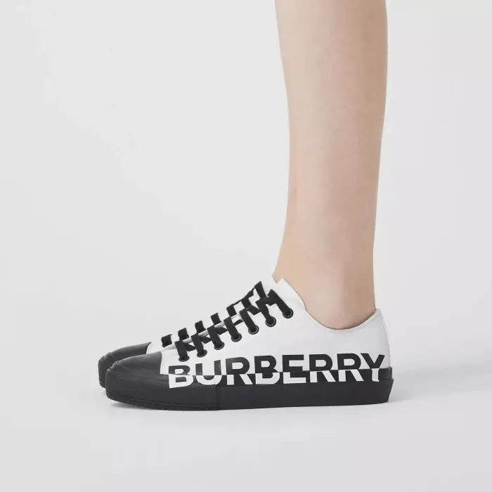 Alternative view of Giày Burberry Logo Print Two-Tone White Black 80109101