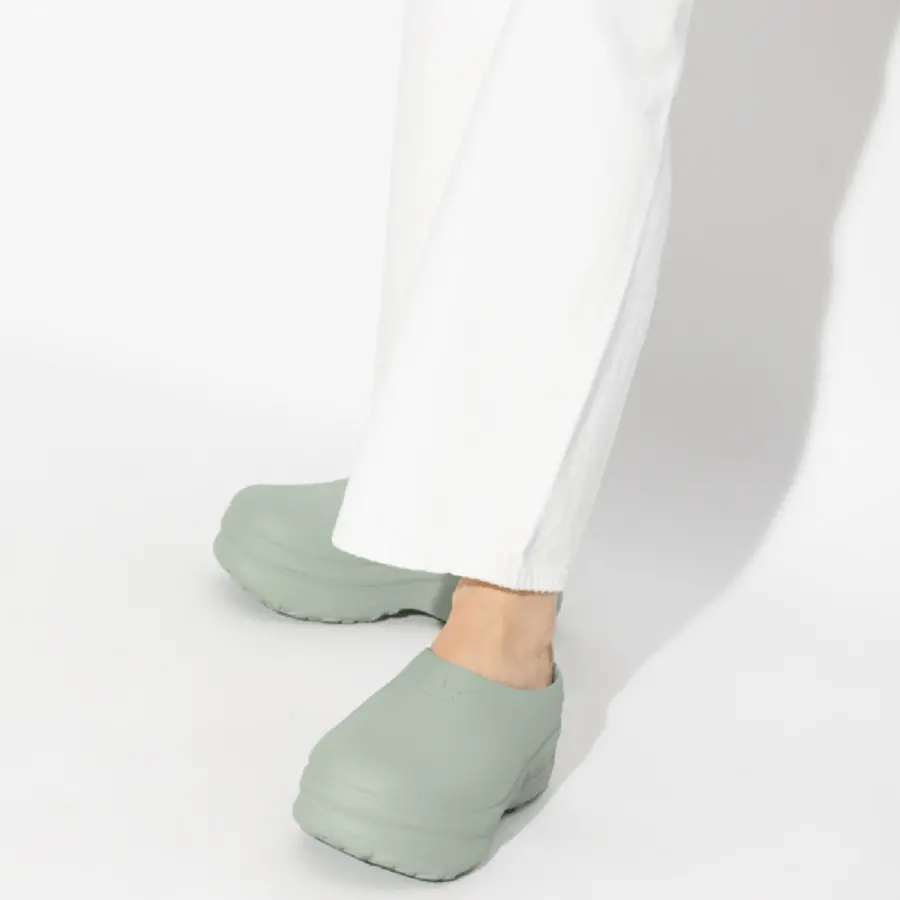 Alternative view of Dép Adidas adiFOM Stan Smith Mule ‘Silver Green’ IE7053