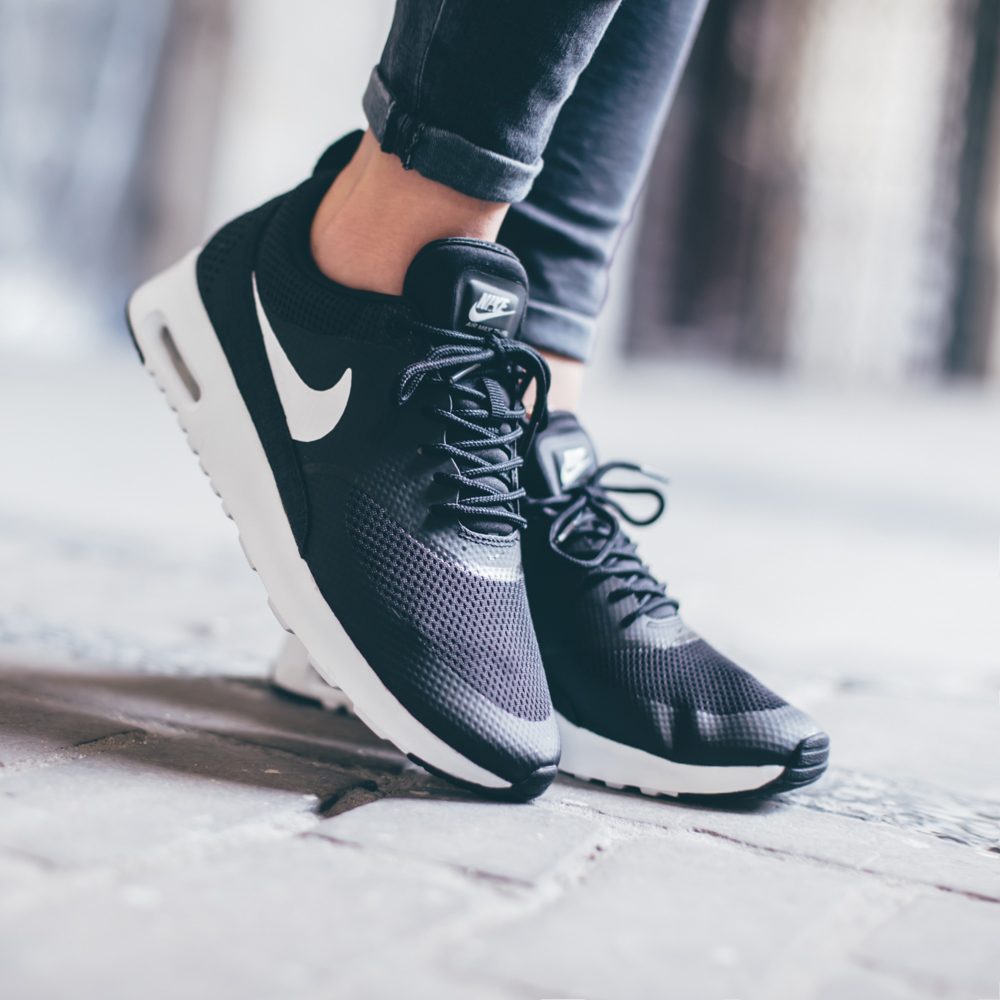 Giày Nike Air Max Thea 'Black Summit White' 599409-020 - Ảnh 2