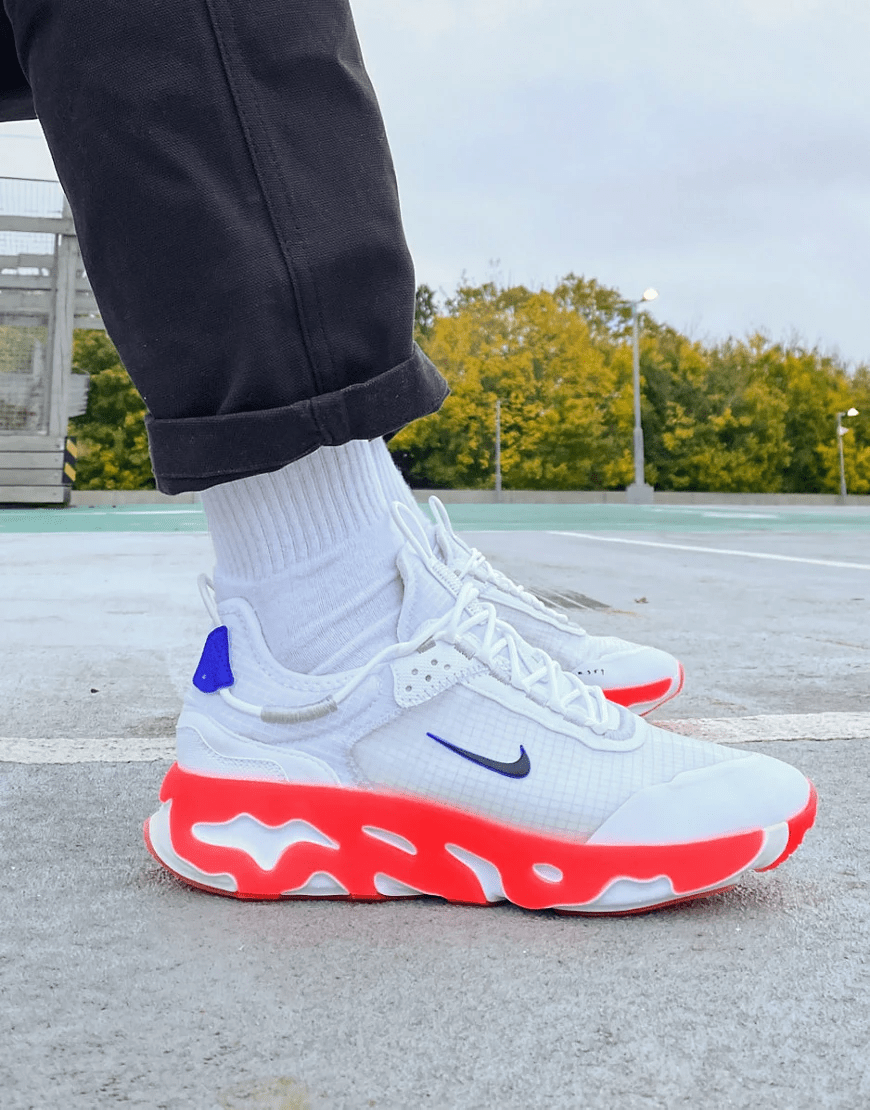 Giày Nike React Live 'White Bright Crimson' CV1772-103 - Ảnh 3