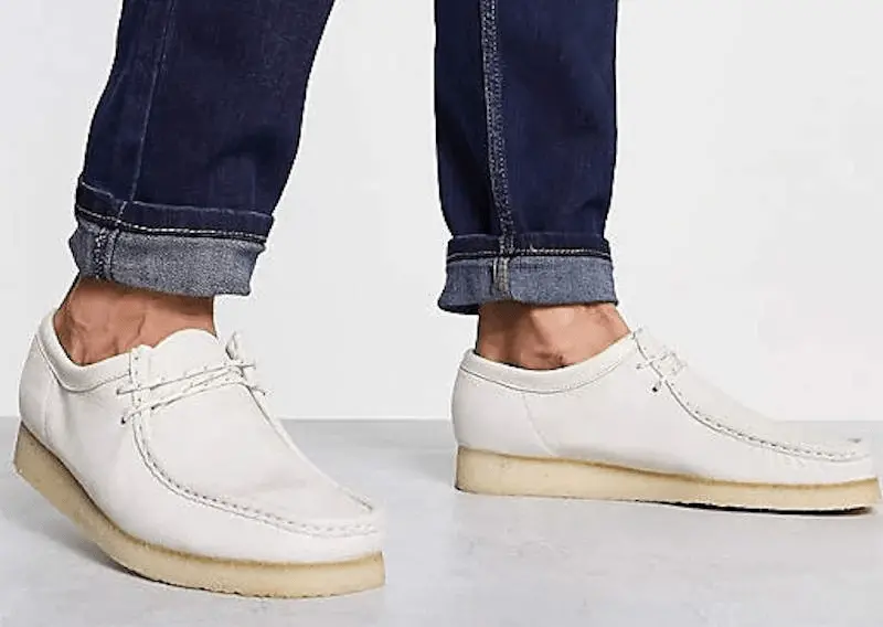 Alternative view of Giày Clarks Wallabee 'Off White Nubuck' 261-66299