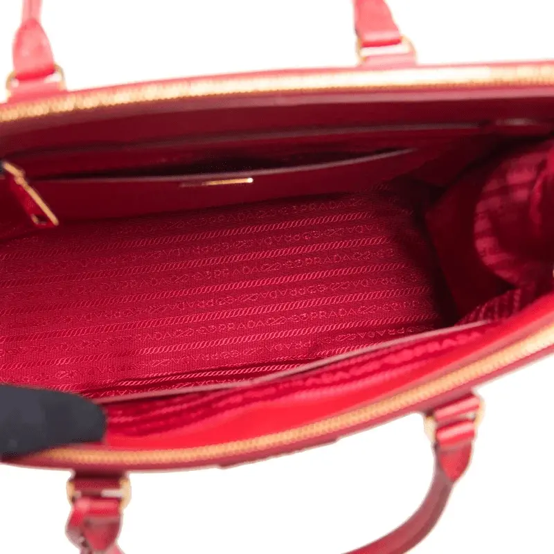 Alternative view of Túi Prada Saffiano Luxe Tote 1BA274-NZV-F0011