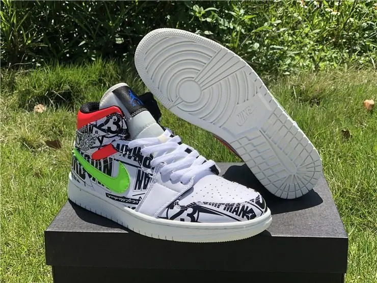 Giày Nike Air Jordan 1 Mid 'Over-Print Logos' 554724-119 - Ảnh 3