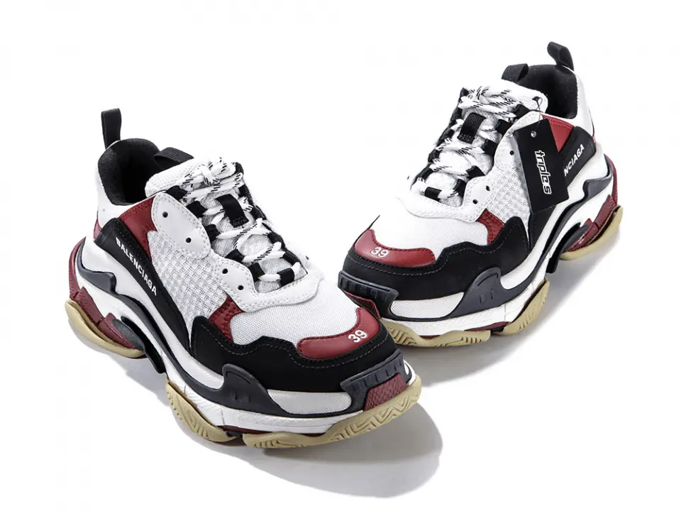 Alternative view of Giày Balenciaga Triple S Sneaker Black Crimson 536737 W09OM 1073