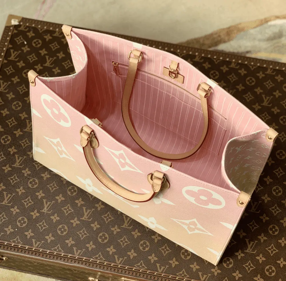 Túi Louis Vuitton OnTheGo GM Other Monogram Canvas Light Pink M57641 - Ảnh 4