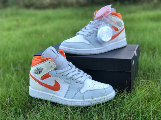 Giày Nike Air Jordan 1 Mid 'Starfish Pure Platinum' CW7591-100 - Ảnh 4