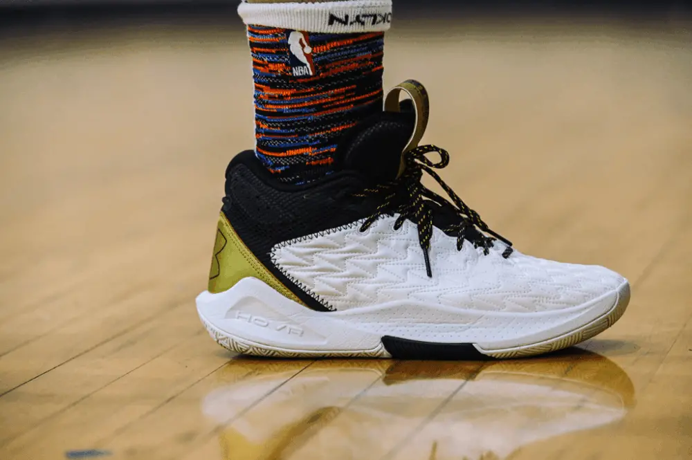 Alternative view of Giày Under Armour HOVR Havoc 5 Clone 'White Black' 3025605-100