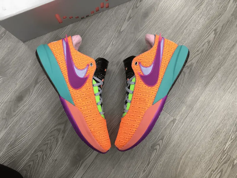 Alternative view of Giày Nike LeBron 20 'Chosen 1' DJ5423-800