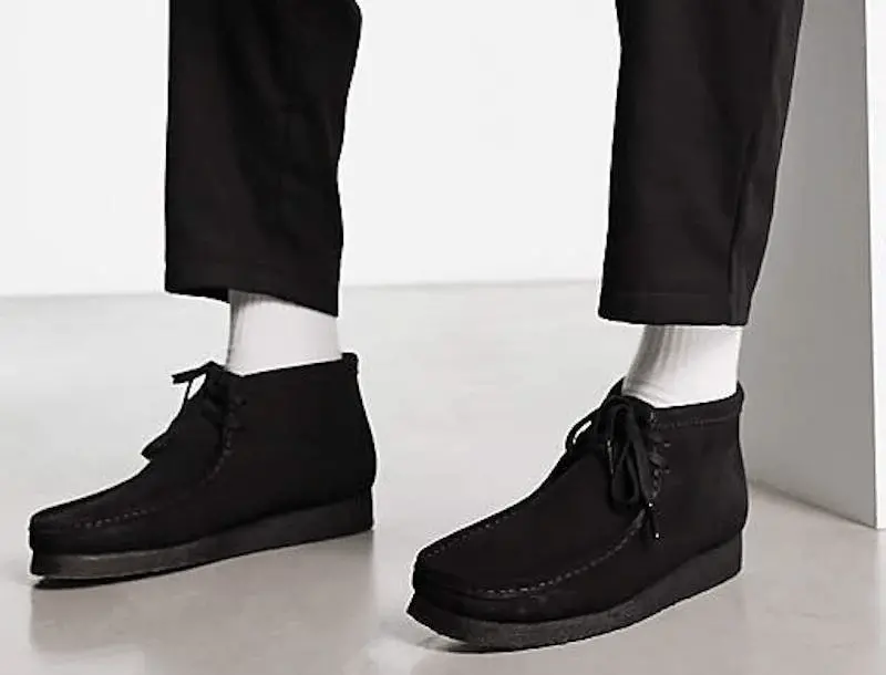 Giày Clarks Wallabee Boot 'Black Suede' 261-55517 - Ảnh 3