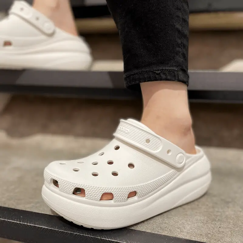Alternative view of Dép Crocs Classic Crush Clog 'Slides White' 207521-100