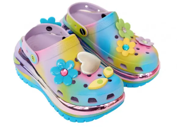 Alternative view of Dép Crocs Lazy Oaf x Mega Crush Clog 'New Dimensions' 207935-90H