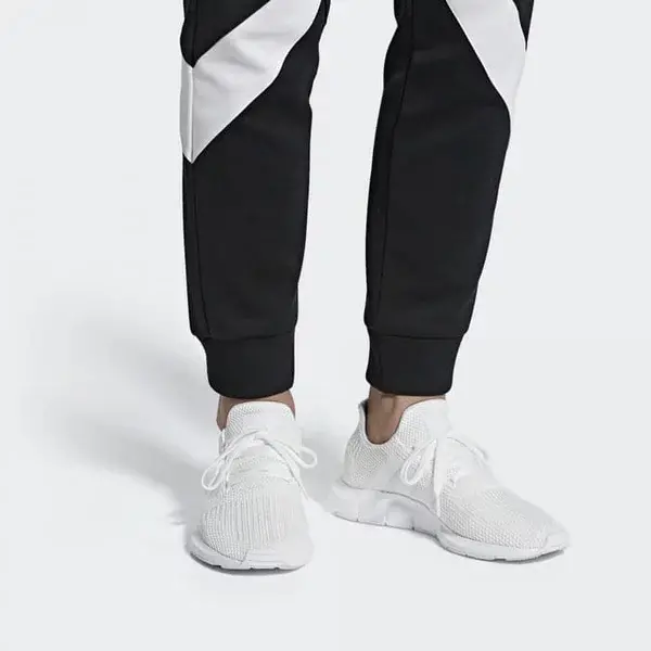 Giày Adidas Swift Run 'Triple White' B37725 - Ảnh 3