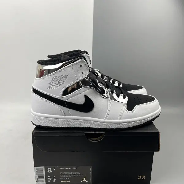Alternative view of Giày Nike Air Jordan 1 Mid 'White Silver' 554724-121