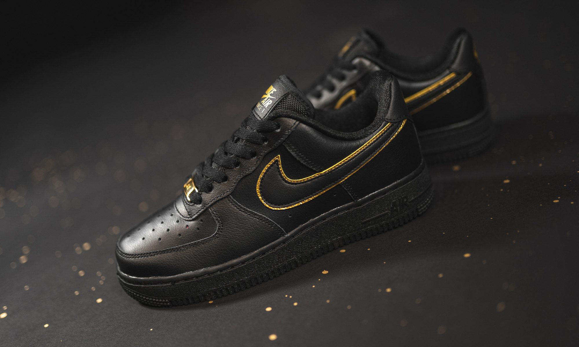 Giày Nike Air Force 1 Low '07 Essential 'Black Gold Swoosh' AQ2132-005 - Ảnh 3