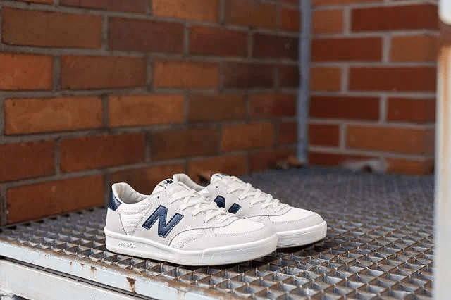 Giày New Balance 300 White Navy CRT300WA - Ảnh 4