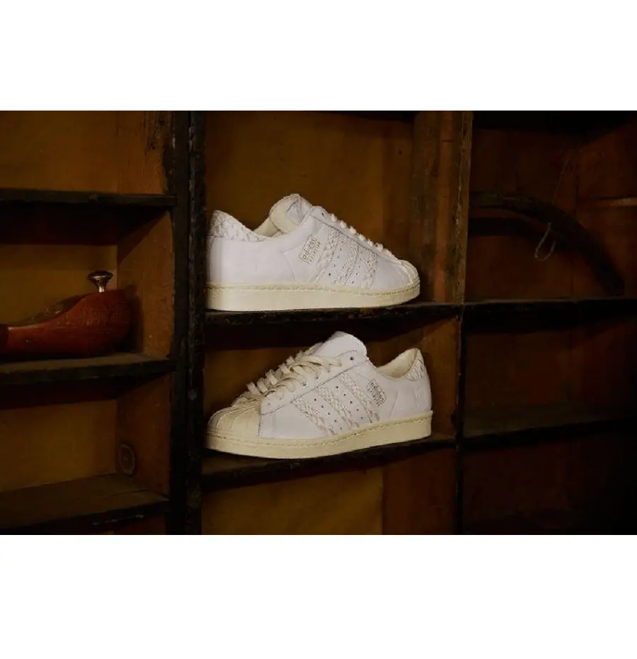 Giày Adidas Undefeated x Superstar 80 'White' B34077 - Ảnh 3