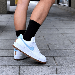 Alternative view of Giày Nike Air Force 1 '07 LV8 'Indigo' CZ0338-100