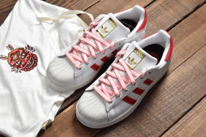 Alternative view of Giày Adidas Superstar 'Chinese New Year' G27571
