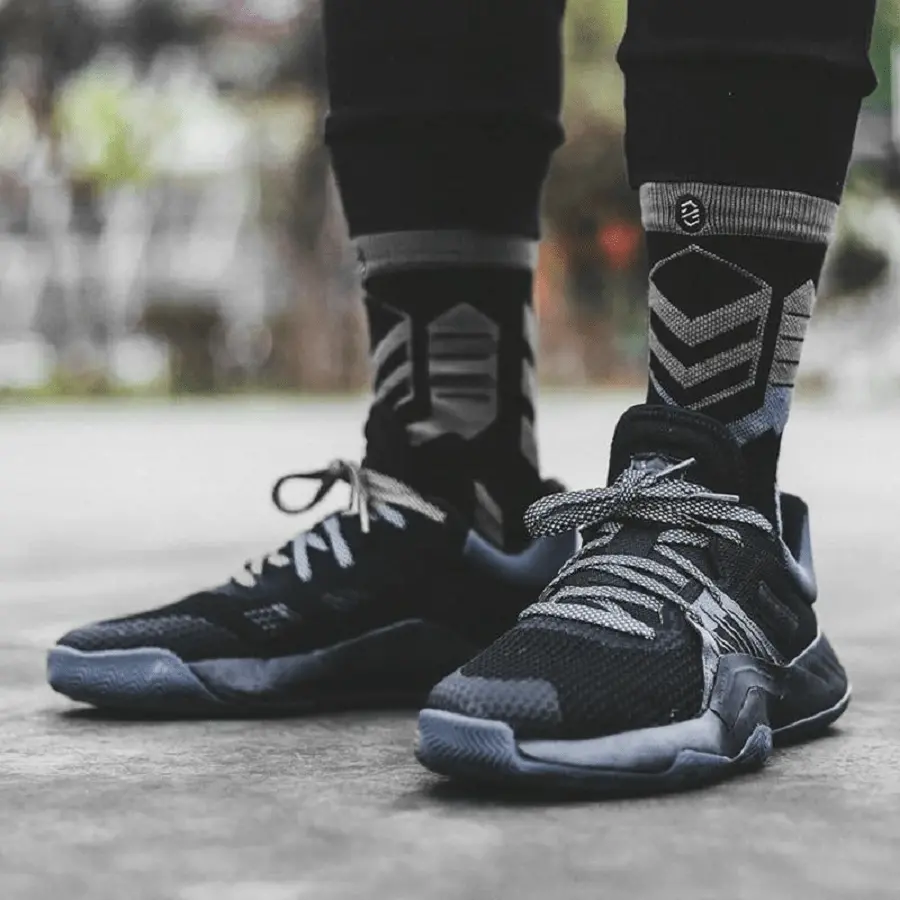 Alternative view of Giày Adidas D.O.N. Issue #1 'Core Black' FV5579