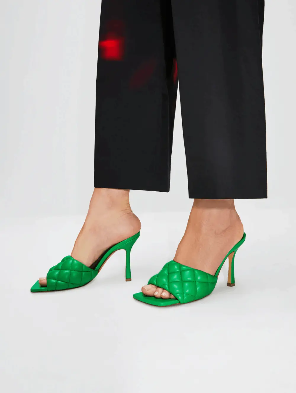 Giày Cao Gót Bottega Veneta Padded Mule 'Parakeet' 592015VBRR03708 - Ảnh 3