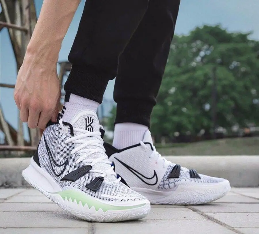 Giày Nike Kyrie 7 'Brooklyn Beats' CQ9326-100 - Ảnh 3