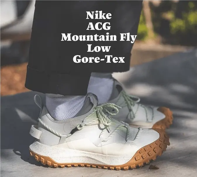 Alternative view of Giày Nike ACG Mountain Fly Low GTX SE 'Sea Glass' DD2861-001