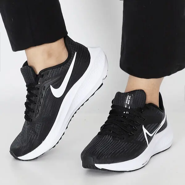 Alternative view of Giày Nike Pegasus 39 'Dark Smoke' DH4072-001