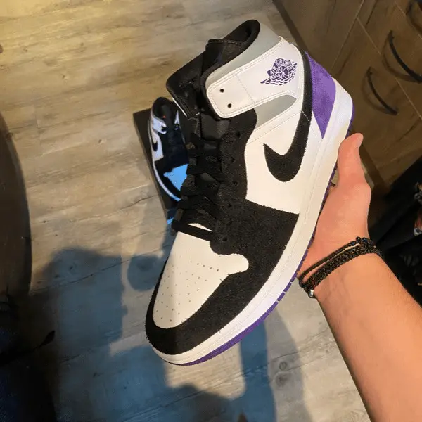 Alternative view of Giày Nike Air Jordan 1 Mid SE 'Purple' BQ6931-105
