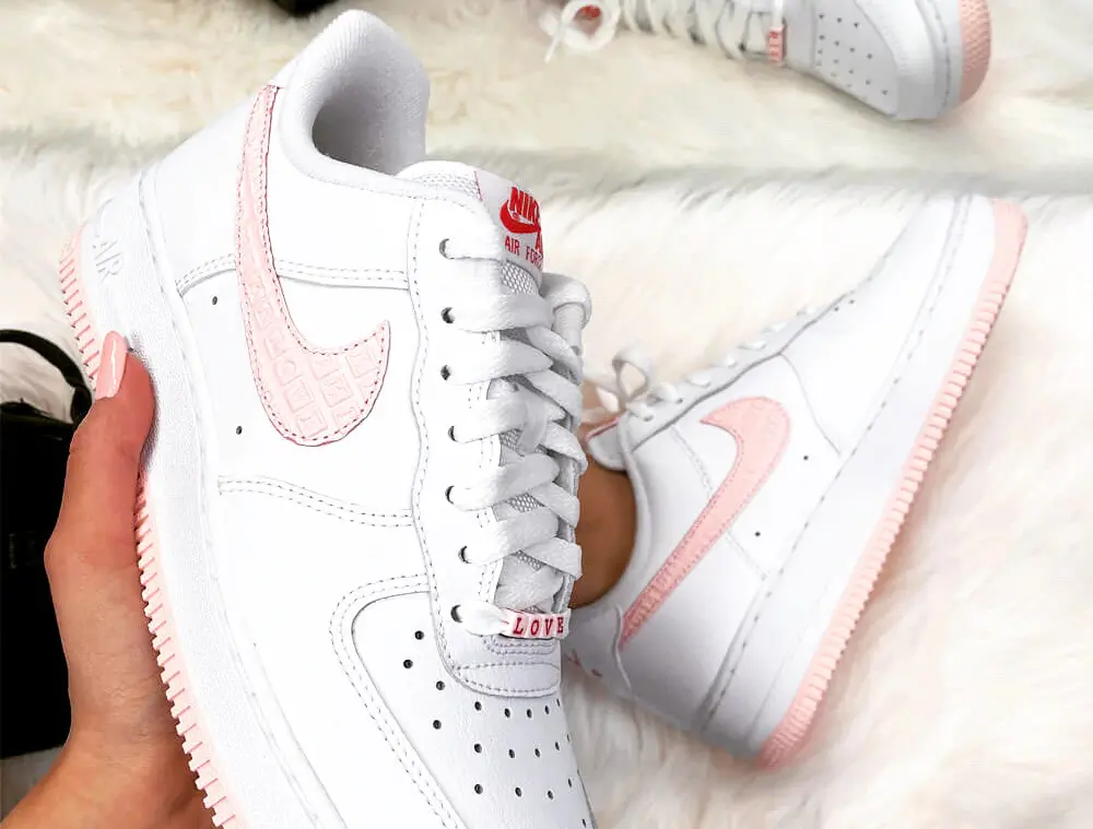 Giày Nike Air Force 1 Low VD 'Valentines Day' 2022 DQ9320-100 - Ảnh 4