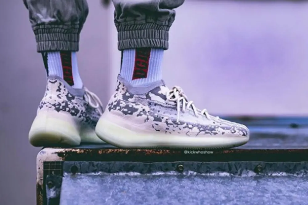 Giày Adidas Yeezy Boost 380 Alien FV3260 - Ảnh 6