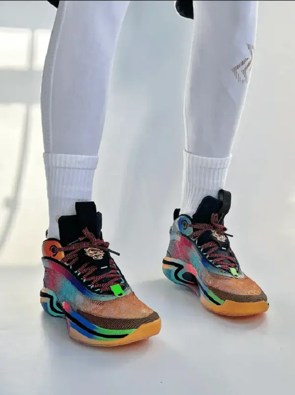 Alternative view of Giày Nike Jordan 36 GC 'Year Of The Tiger Rainbow' DN4200-064