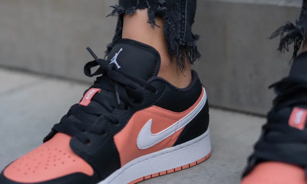 Giày Nike Air Jordan 1 Low Pink Quartz 554723-016 - Ảnh 3