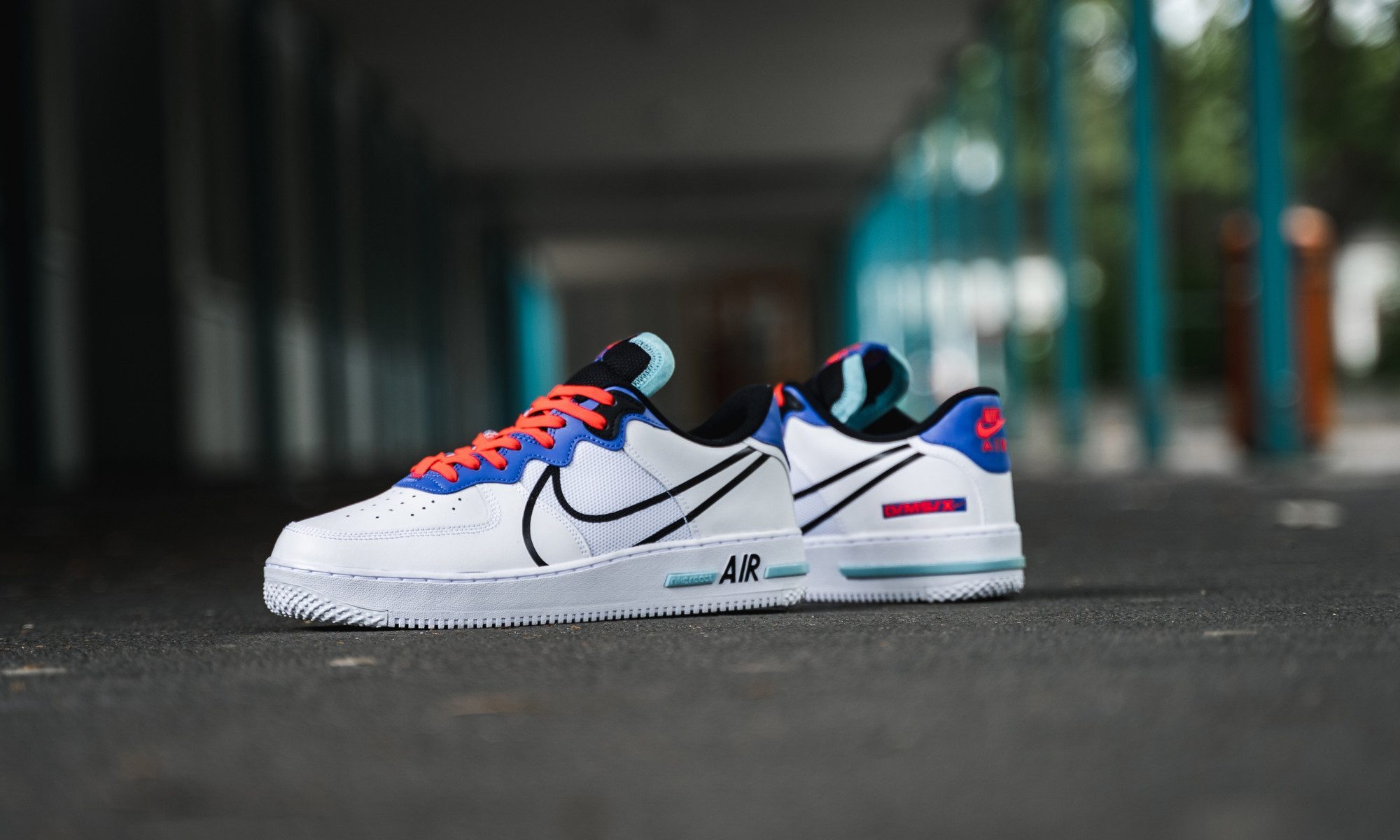 Giày Nike Air Force 1 Low React 'White Astronomy - Blue Laser Crimson' CT1020-102 - Ảnh 3
